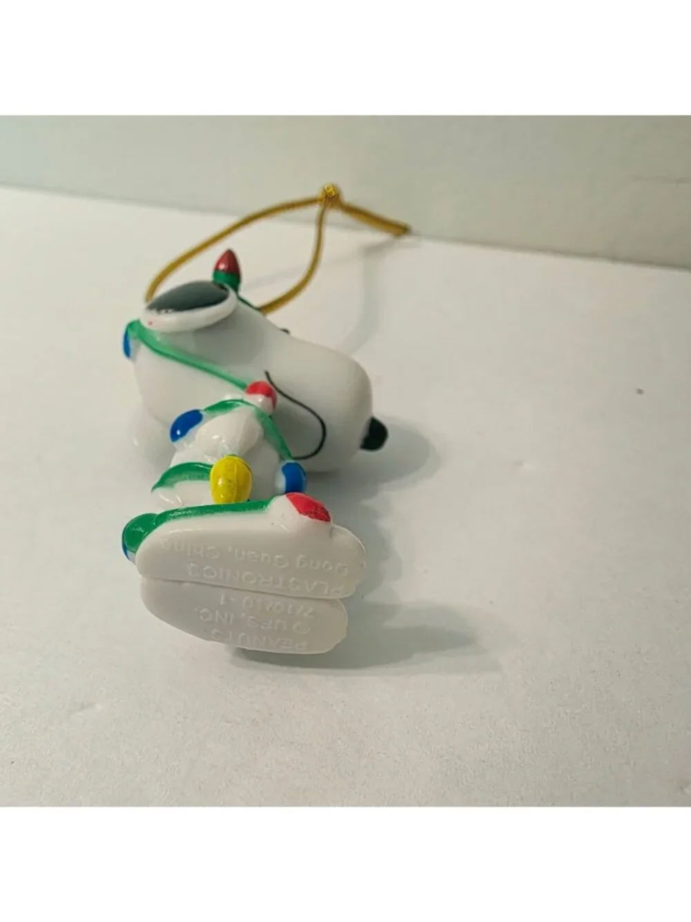 Snoopy Peanuts Christmas PVC Ornament Tangled Holiday Lights Yellow Star